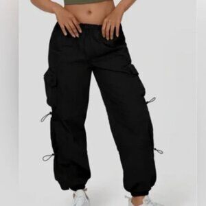 Halara Drawstring Cargo Parachute Jogger - NWT